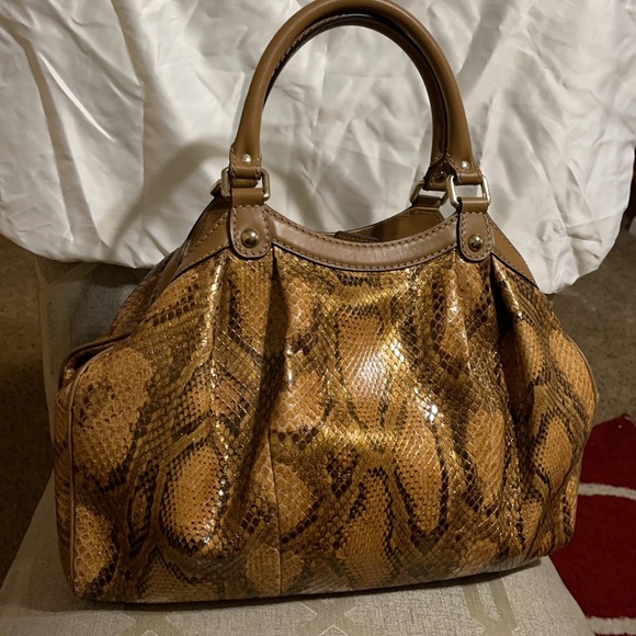 COPY - Gucci Sukey Python in excellent new condition. - Picture 10 of 12